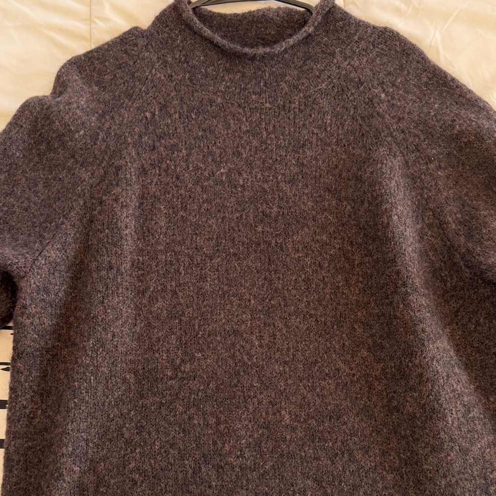 Banana Republic Men's Turtleneck Sweater in Rich Brown